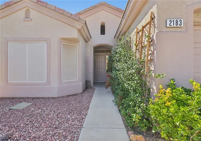 Photo 2 of Single family home for sale at 2183 Point Mallard Dr, Henderson, NV 89012 | MLS# 2765040 | Listing updated on 2026-09-23