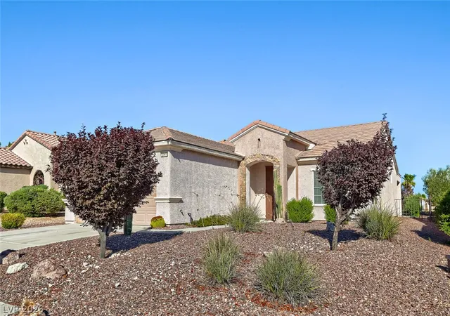 Photo 3 of Single family home for sale at 2141 Sawtooth Mountain Dr, Henderson, NV 89044 | MLS# 2767960 | Listing updated on 2026-09-24