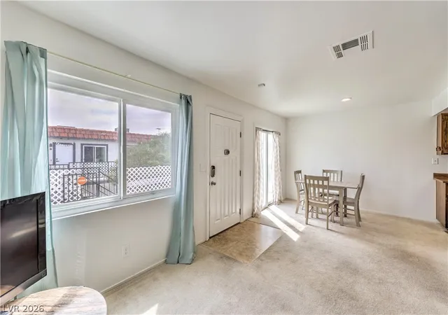 Listing Photo 4 - Condo for sale in building located at 1101 Willow Tree Dr, Las Vegas, NV 89128 - Unit #D