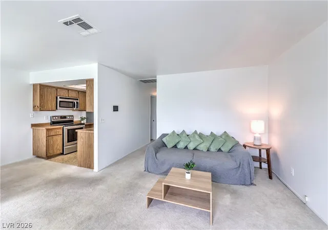 Listing Photo 5 - Condo for sale in building located at 1101 Willow Tree Dr, Las Vegas, NV 89128 - Unit #D