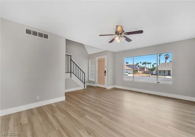 Photo 4 of Single family home for sale at 4733 Castle Rock Ct, Las Vegas, NV 89147 | MLS# 2769486 | Listing updated on 2026-09-11