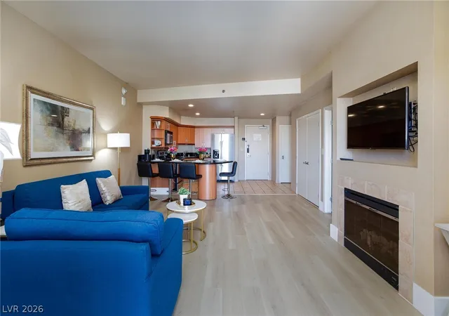 Photo 4 of Condo for sale at 211 E Flamingo Rd #1617, Las Vegas, NV 89169 | MLS# 2770018 | Listing updated on 2026-09-03