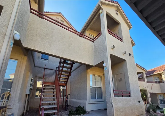 Photo 3 of Condo for sale at 520 Arrowhead Trl #221, Henderson, NV 89015 | MLS# 2770799 | Listing updated on 2026-09-02