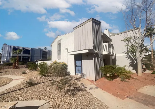 Townhouse for sale at 568 Willow Green Dr, Las Vegas, NV 89169 | MLS# 2770672
