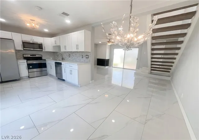 Photo 2 of Townhouse for sale at 568 Willow Green Dr, Las Vegas, NV 89169 | MLS# 2770672 | Listing updated on 2026-09-28