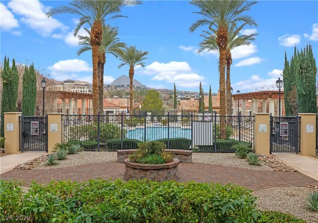 Listing Photo 2 - Condo for sale in building located at 30 Strada Di Villaggio, Henderson, NV 89011 - Unit #227
