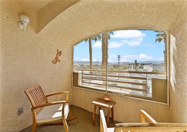 Listing Photo 5 - Condo for sale in building located at 3320 S Fort Apache Rd, Las Vegas, NV 89117 - Unit #224