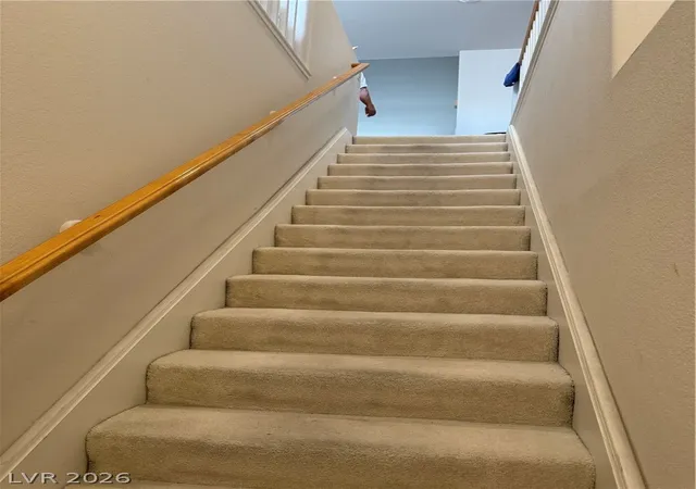 Listing Photo 5 - Condo for sale in building located at 656 Peachy Cyn Cir, Las Vegas, NV 89144 - Unit #203