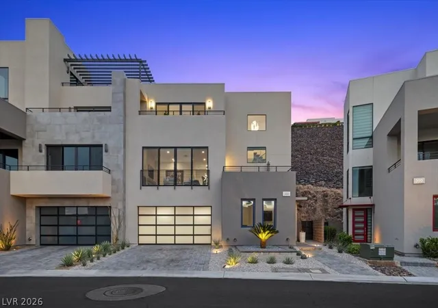 Photo 3 of Townhouse for sale at 386 Solitude Peak Ln, Henderson, NV 89012 | MLS# 2773470 | Listing updated on 2026-09-13