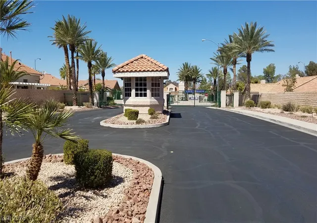 Photo 4 of Single family home for sale at 4865 Octavia Way, Las Vegas, NV 89147 | MLS# 2773451 | Listing updated on 2026-09-09