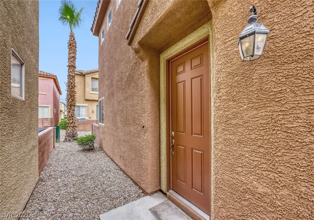 Photo 4 of Single family home for sale at 8160 Herring Ave, Las Vegas, NV 89147 | MLS# 2772625 | Listing updated on 2026-09-09
