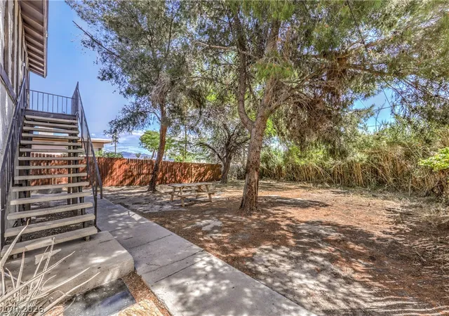 Listing Photo 4 - Condo for sale in building located at 376 N 15th St, Las Vegas, NV 89101