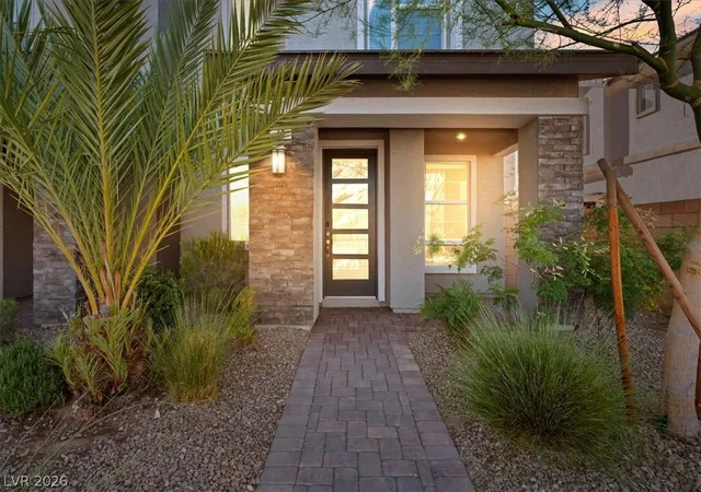 Photo 2 of Townhouse for sale at 40 Kimberlite Dr, Henderson, NV 89011 | MLS# 2774195 | Listing updated on 2026-09-03