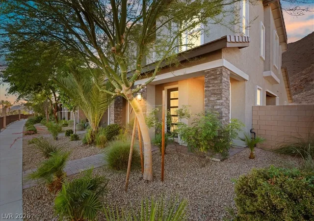Photo 3 of Townhouse for sale at 40 Kimberlite Dr, Henderson, NV 89011 | MLS# 2774195 | Listing updated on 2026-09-03