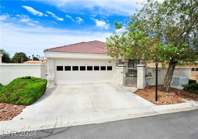 Photo 3 of Single family home for sale at 7268 Drifting River Ct, Las Vegas, NV 89149 | MLS# 2777331 | Listing updated on 2026-09-04