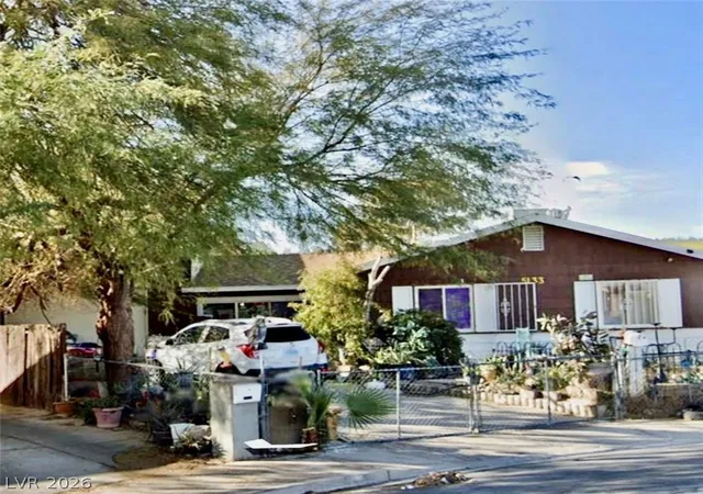 Photo 2 of Sale Pending at 5133 Airdrie Pl, Las Vegas, NV 89122 | MLS# 2778006 | Listing updated on 2026-09-29