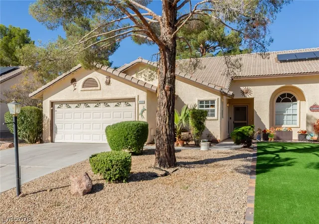 Photo 2 of Townhouse for sale at 4908 Winterset Dr, Las Vegas, NV 89130 | MLS# 2778352 | Listing updated on 2026-09-14