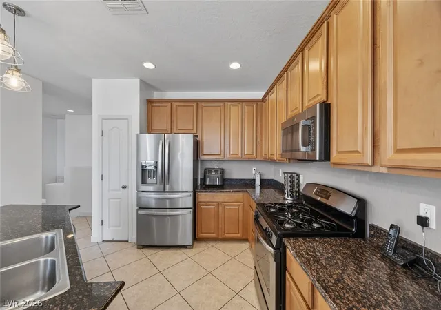 Photo 3 of Single family home for sale at 10617 Hartford Hills Ave, Las Vegas, NV 89166 | MLS# 2778836 | Listing updated on 2026-10-03