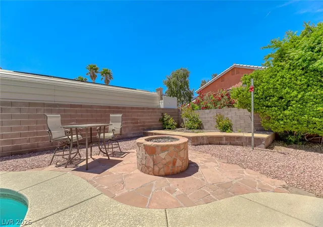 Photo 3 of Sale Pending at 2001 Appaloosa Rd, Henderson, NV 89002 | MLS# 2779114 | Listing updated on 2026-09-07