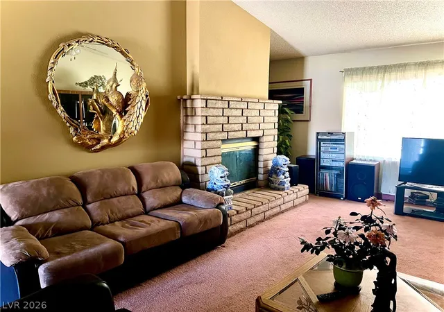 Photo 4 of Sale Pending at 738 Loganrun Ln, Las Vegas, NV 89110 | MLS# 2778727 | Listing updated on 2026-09-18