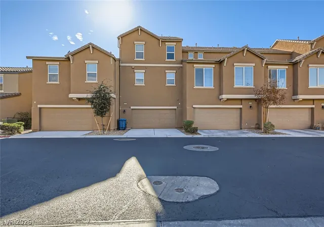Townhouse for sale at 5179 Silica Chalk Ave, Las Vegas, NV 89115 | MLS# 2782023