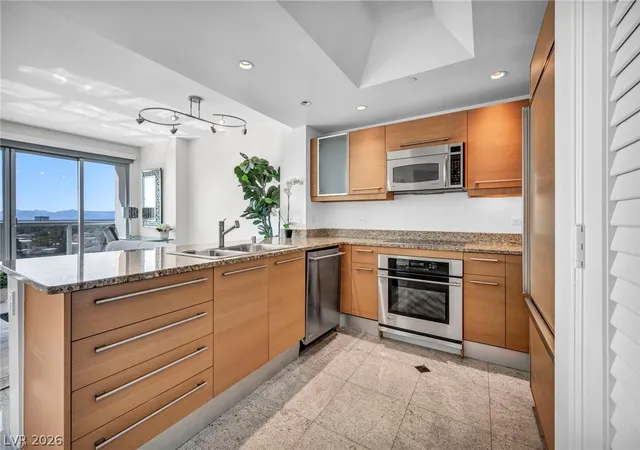 Photo 4 of Sale Pending at 322 Karen Ave #1005, Las Vegas, NV 89109 | MLS# 2778886 | Listing updated on 2026-10-05