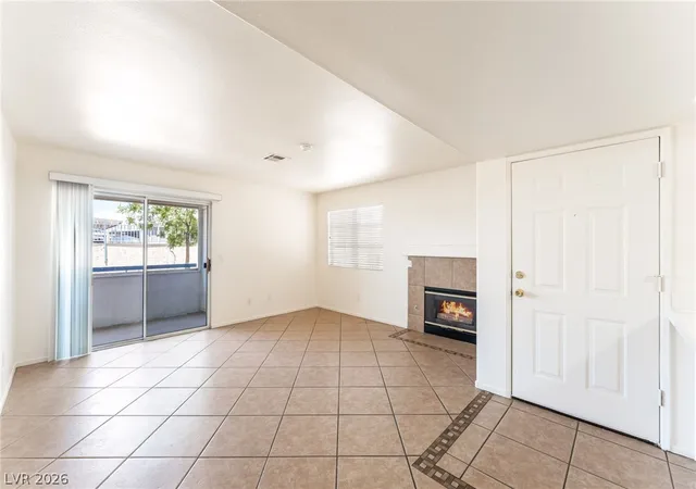 Photo 3 of Condo for sale at 2725 S Nellis Blvd #1086, Las Vegas, NV 89121 | MLS# 2782135 | Listing updated on 2026-09-09