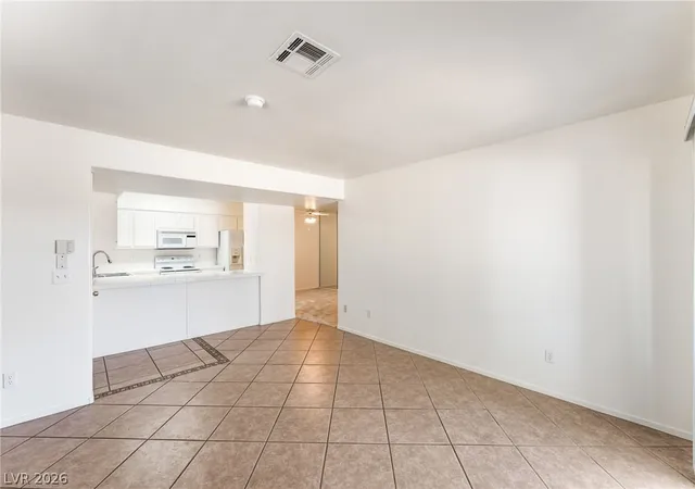 Photo 4 of Condo for sale at 2725 S Nellis Blvd #1086, Las Vegas, NV 89121 | MLS# 2782135 | Listing updated on 2026-09-09