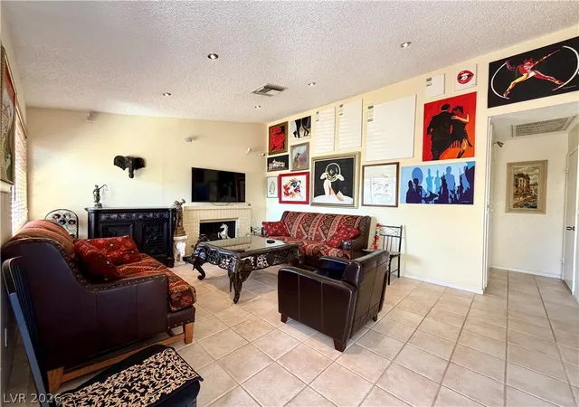 Photo 3 of Single family home for sale at 6752 Arroyo Ave, Las Vegas, NV 89103 | MLS# 2783293 | Listing updated on 2026-09-15