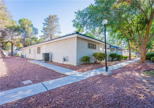 Photo 2 of Townhouse for sale at 2124 Willowbury Dr #B, Las Vegas, NV 89108 | MLS# 2783594 | Listing updated on 2026-09-11