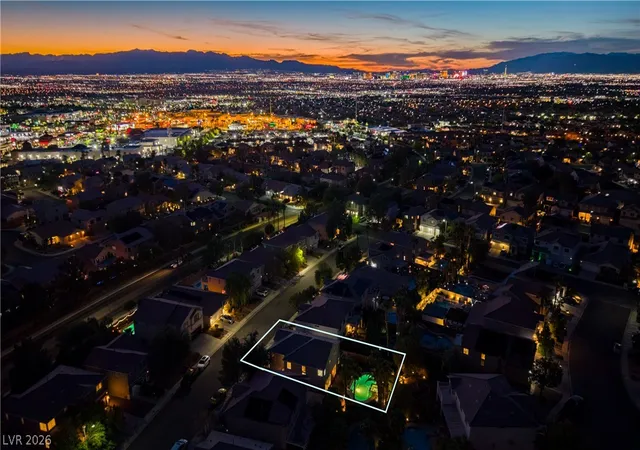 Photo 4 of Single family home for sale at 904 Sir Winston St, Henderson, NV 89052 | MLS# 2781803 | Listing updated on 2026-09-15