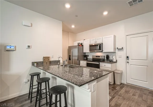 Photo 3 of Townhouse for sale at 527 Clearsable Ave, Henderson, NV 89044 | MLS# 2783216 | Listing updated on 2026-09-11