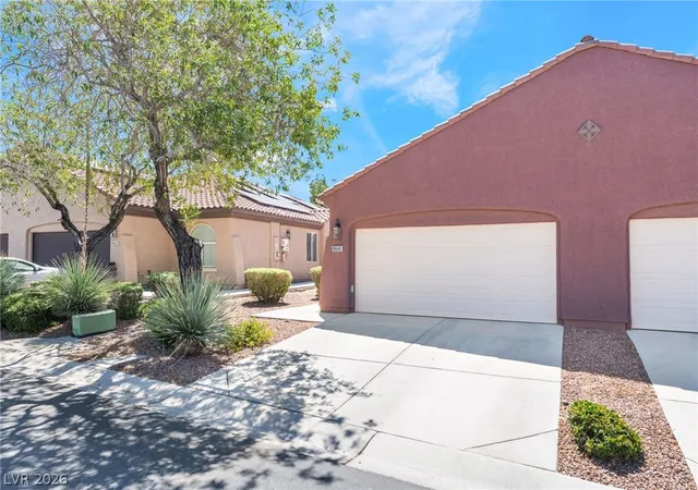 Photo 2 of Townhouse for sale at 8640 Deering Bay Dr, Las Vegas, NV 89131 | MLS# 2783692 | Listing updated on 2026-09-13