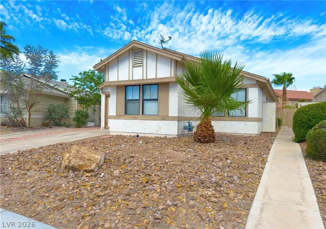 Photo 3 of Sale Pending at 4540 Cedarspring Dr, Las Vegas, NV 89103 | MLS# 2784047 | Listing updated on 2026-09-10