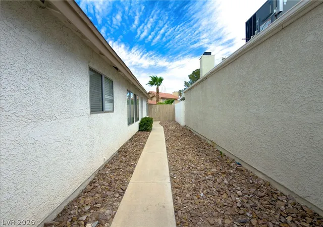 Photo 3 of Sale Pending at 4540 Cedarspring Dr, Las Vegas, NV 89103 | MLS# 2784047 | Listing updated on 2026-09-10