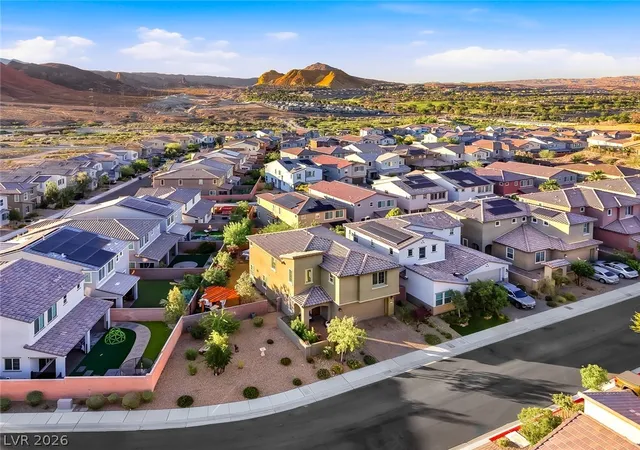 Photo 3 of Sale Pending at 12 Cresta Villa Ct, Henderson, NV 89011 | MLS# 2784090 | Listing updated on 2026-10-01