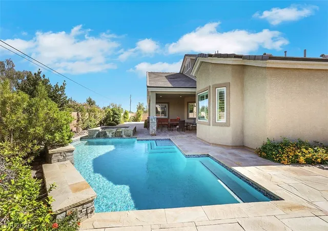 Photo 2 of Single family home for sale at 4310 Horizon Homes St, Las Vegas, NV 89129 | MLS# 2784876 | Listing updated on 2026-09-09