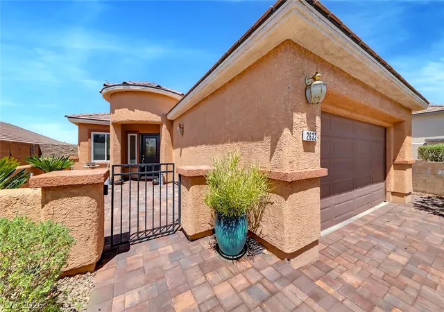 Photo 2 of Single family home for sale at 2632 Lochleven Way, Henderson, NV 89044 | MLS# 2785092 | Listing updated on 2026-10-03