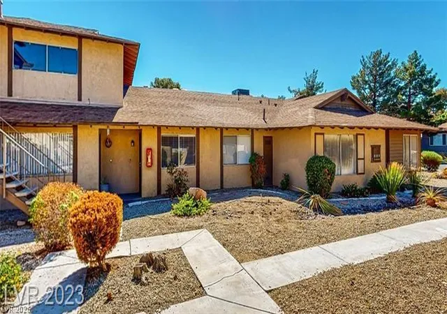 Listing Photo 5 - Condo for sale in building located at 2894 Karen Ave, Las Vegas, NV 89121