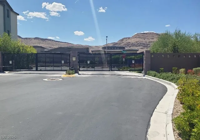 Photo 3 of Townhouse for sale at 6856 Prairie Pearl St, Las Vegas, NV 89148 | MLS# 2785799 | Listing updated on 2026-09-11