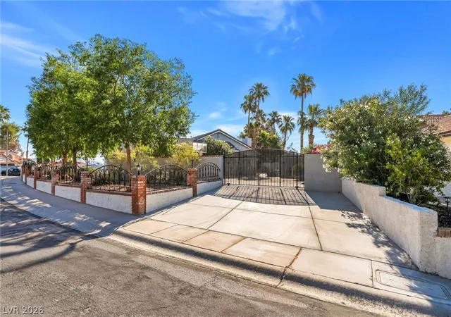 Photo 2 of Single family home for sale at 3181 Shadow Blf Ave, Las Vegas, NV 89120 | MLS# 2784462 | Listing updated on 2026-09-04