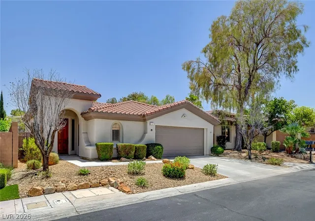 Photo 2 of Single family home for sale at 14 Emerald Dunes Cir, Henderson, NV 89052 | MLS# 2785991 | Listing updated on 2026-09-07