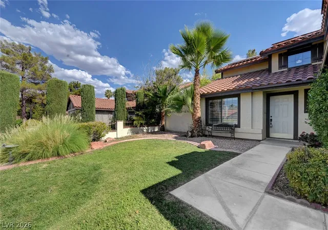 Photo 4 of Sale Pending at 3137 Regal Oak Dr, Henderson, NV 89014 | MLS# 2783068 | Listing updated on 2026-09-11