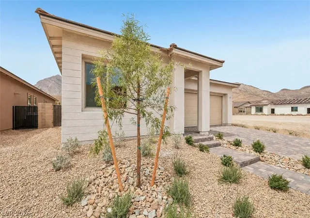 Photo 3 of Single family home for sale at 1201 Cloudbreak Cvs Dr, Las Vegas, NV 89138 | MLS# 2785981 | Listing updated on 2026-09-03