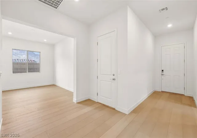 Photo 4 of Single family home for sale at 1201 Cloudbreak Cvs Dr, Las Vegas, NV 89138 | MLS# 2785981 | Listing updated on 2026-09-03