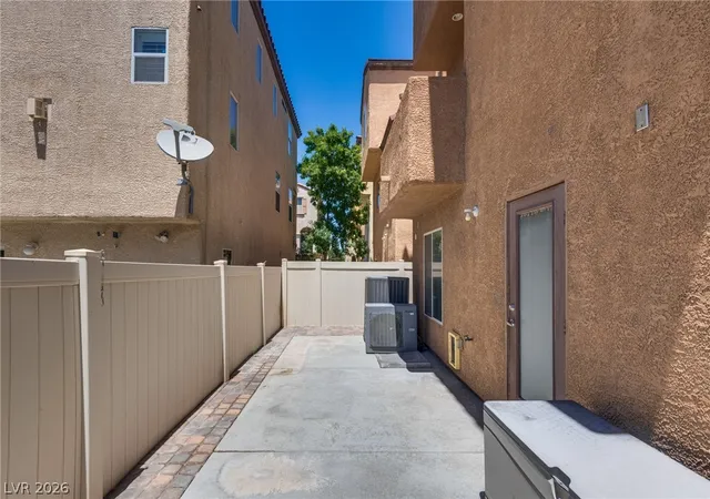 Photo 4 of Single family home for sale at 10817 Holmfield St, Henderson, NV 89052 | MLS# 2786767 | Listing updated on 2026-09-26