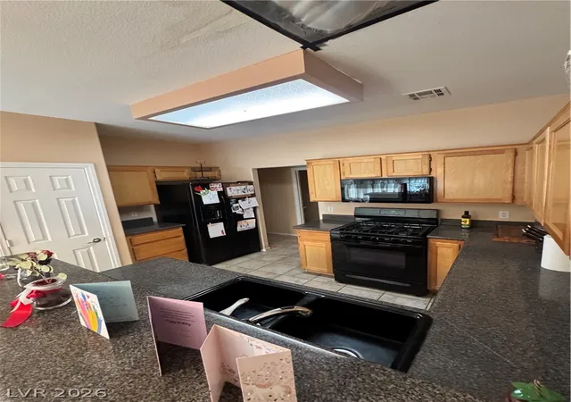 Photo 3 of Townhouse for sale at 6505 Sundown Hts Ave, Las Vegas, NV 89130 | MLS# 2786490 | Listing updated on 2026-09-18