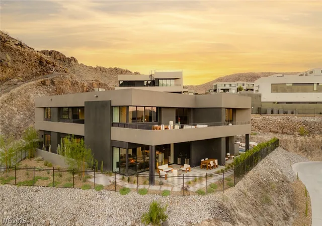 Photo 1 of Mansion for sale at 625 Sleeping Dragon Dr, Henderson, NV 89012 | MLS# 2786827 | Listing updated on 2026-10-02