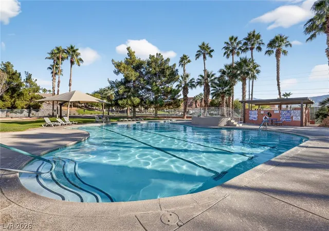 Listing Photo 4 - Condo for sale in building located at 465 Turtleback Rd, Mesquite, NV 89027 - Unit #B