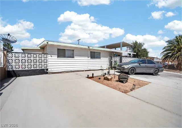 Photo 2 of Single family home for sale at 4686 Sheppard Dr, Las Vegas, NV 89122 | MLS# 2786220 | Listing updated on 2026-09-04